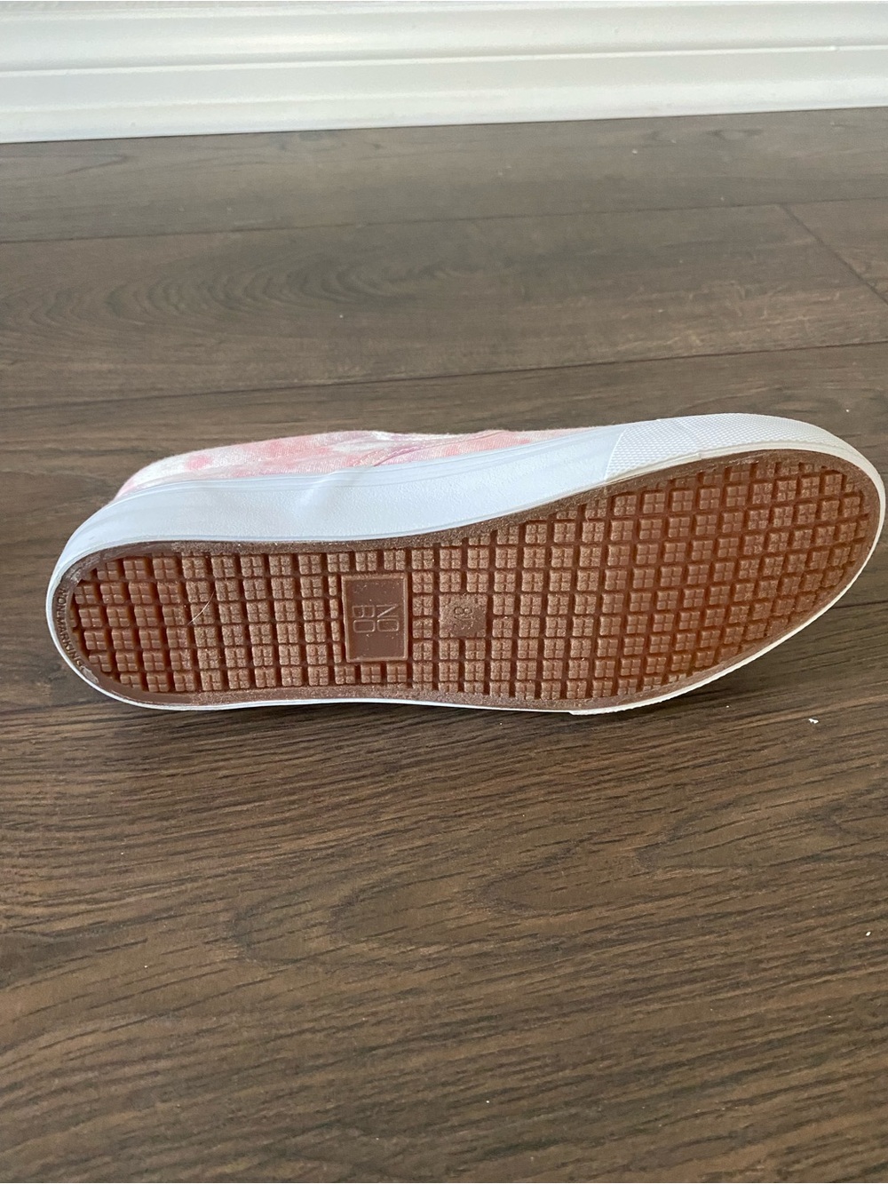 NWOT No Boundaries Slip-On Sneakers - Pink Tie-Dye - Picture 6 of 11
